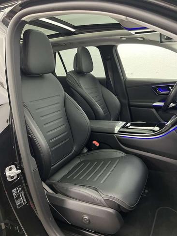 Mercedes GLC 400 E — photo 8