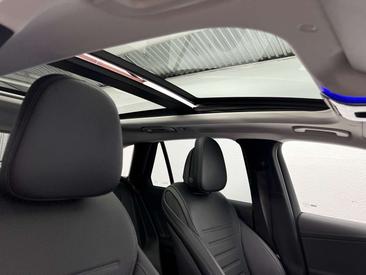 Mercedes GLC 400 E — photo 10