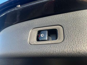 Mercedes GLC 400 E — photo 21