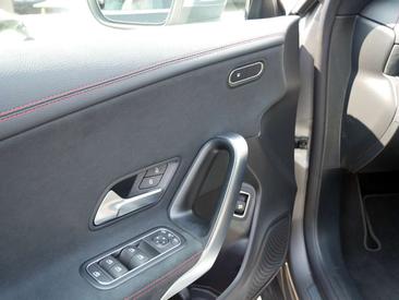Mercedes CLA Berline 200 D — photo 13