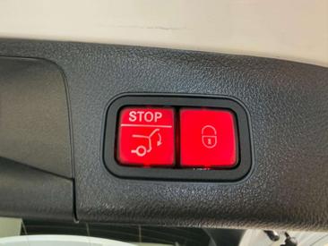 Mercedes GLA 180 — photo 19