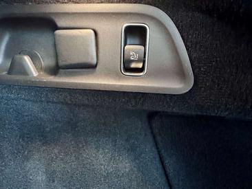Mercedes GLE 400 D — photo 31