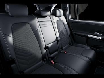 Mercedes GLB 200d — photo 10
