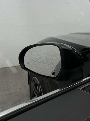Mercedes GLC 400 E — photo 21
