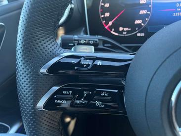 Mercedes GLC 400 E — photo 30