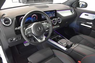 Mercedes GLA 220 D — photo 12