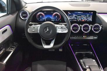 Mercedes GLA 220 D — photo 16