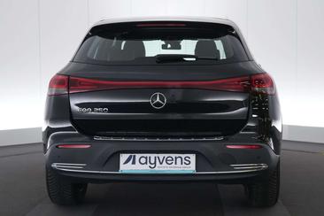 Mercedes EQA 250 — photo 8