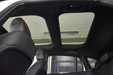 Mercedes GLA 220 D — photo 21