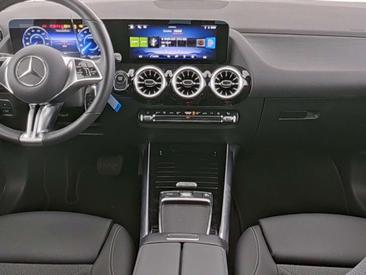 Mercedes EQA 250 — photo 5