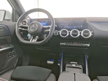 Mercedes GLA 200 — photo 4