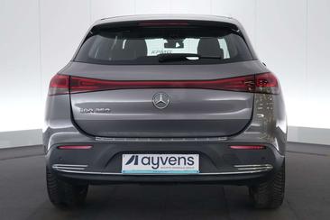 Mercedes EQA 250 — photo 8