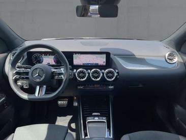 Mercedes GLA 200d — photo 2