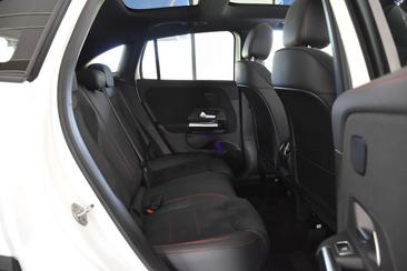 Mercedes GLA 220 D — photo 23