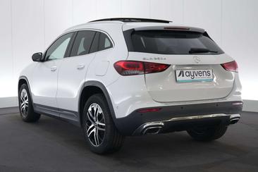 Mercedes GLA 200 — photo 9