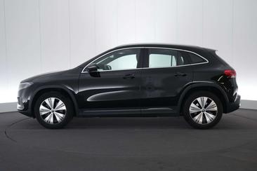 Mercedes EQA 250 — photo 11