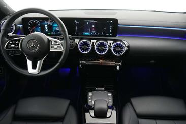 Mercedes CLA Berline 200 — photo 13