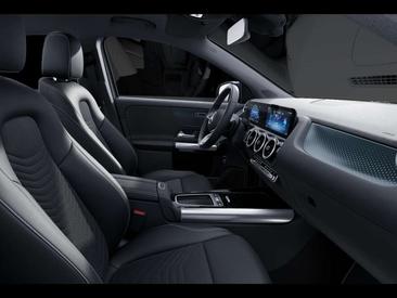 Mercedes GLA 200d — photo 9