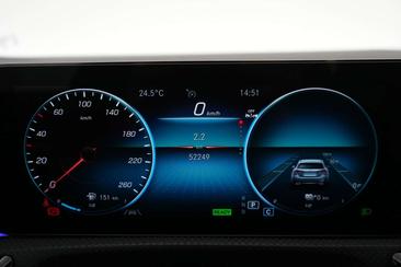 Mercedes CLA Berline 200 — photo 14