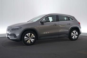 Mercedes EQA 250 — photo 12