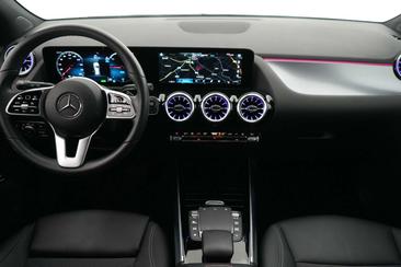 Mercedes EQA 250 — photo 13