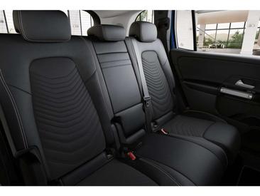 Mercedes GLB 200 — photo 9