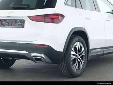 Mercedes GLA 180 — photo 3