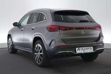 Mercedes EQA 250 — photo 9