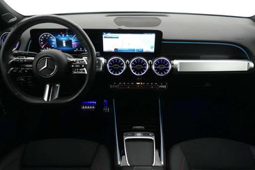 Mercedes GLB 180 D — photo 13