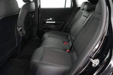 Mercedes EQA 250 — photo 20