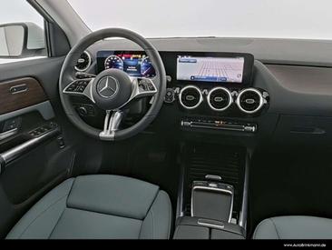 Mercedes GLA 180 — photo 5