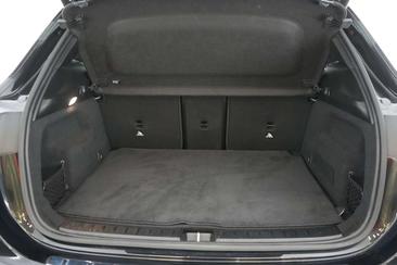 Mercedes EQA 250 — photo 21