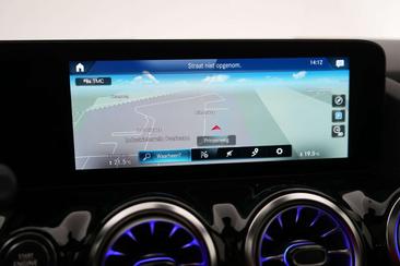 Mercedes GLA 200 — photo 15