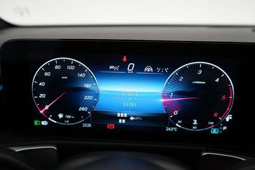 Mercedes GLB 180 D — photo 14