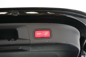 Mercedes EQA 250 — photo 22
