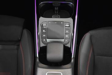 Mercedes GLA 220 D — photo 30
