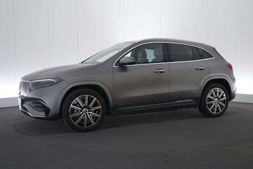 Mercedes EQA 250 — photo 12