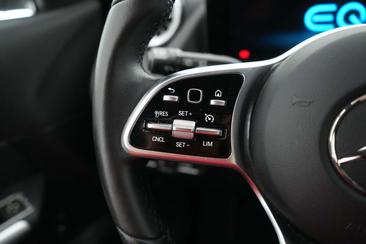 Mercedes EQA 250 — photo 25