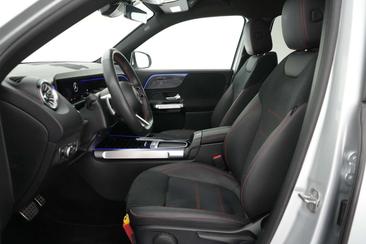 Mercedes GLB 180 D — photo 17