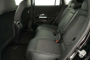 Mercedes EQA 250 — photo 20