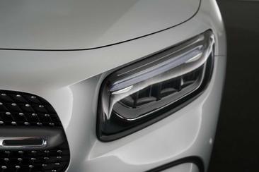 Mercedes GLB 180 D — photo 18