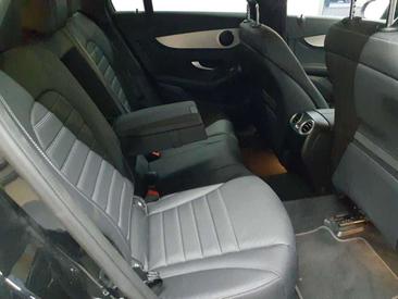 Mercedes GLC 220 — photo 13