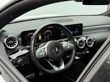 Mercedes CLA Berline 220 — photo 9