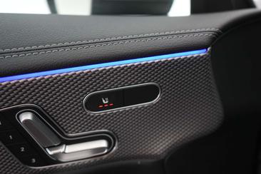 Mercedes CLA Berline 200 — photo 27