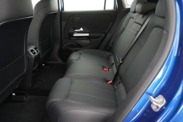 Mercedes EQA 250 — photo 20