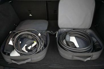 Mercedes EQA 250 — photo 23