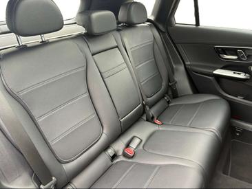 Mercedes GLC 400 E — photo 10