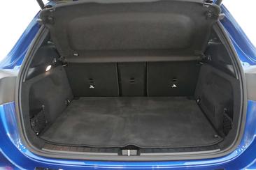 Mercedes EQA 250 — photo 21