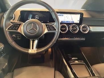 Mercedes GLB 200d — photo 8