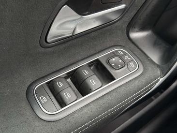 Mercedes CLA Berline 220 — photo 12